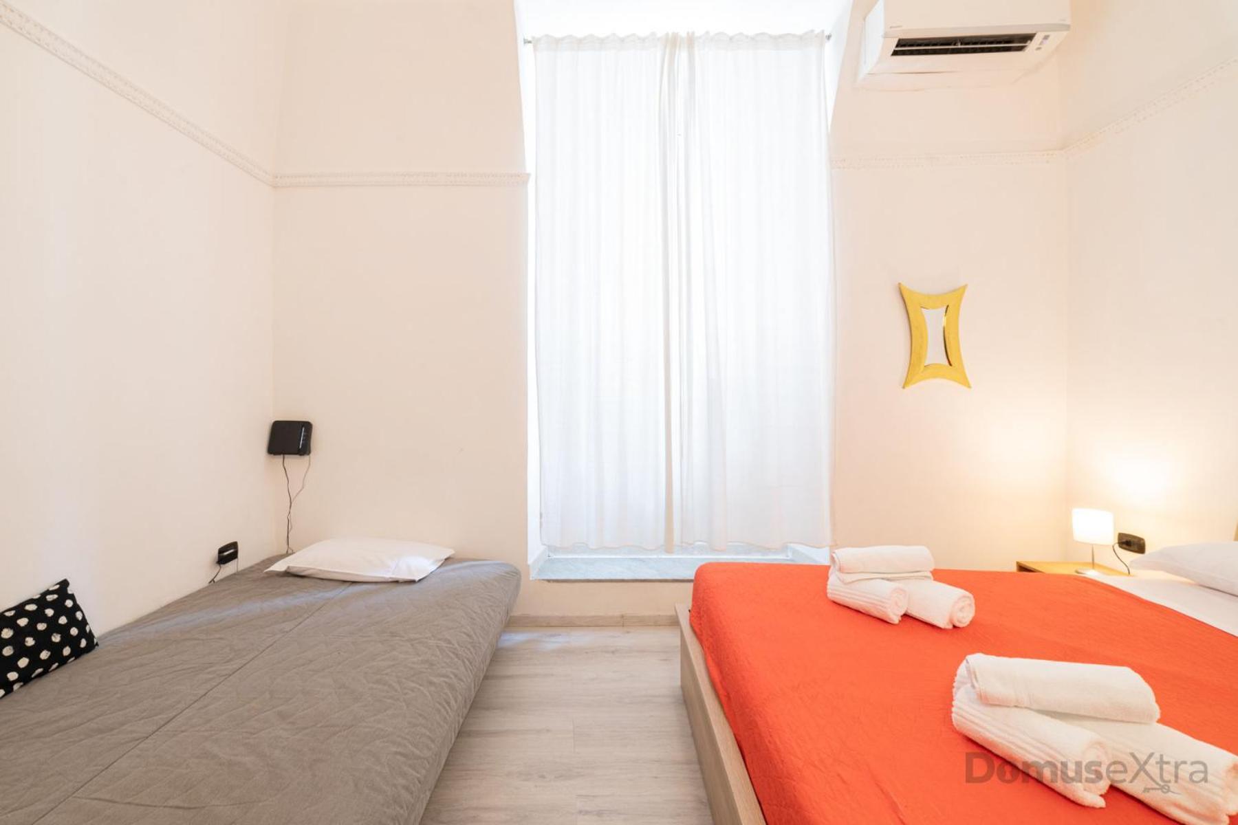 Villari Guest House By Domusextra Naples Exterior photo
