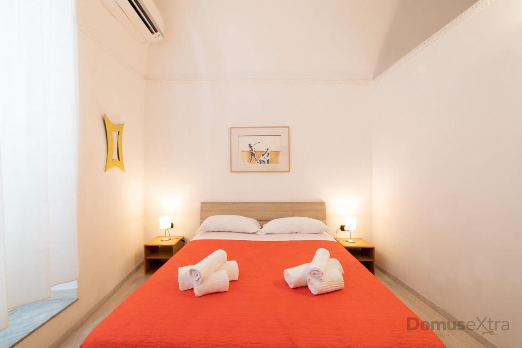 Villari Guest House By Domusextra Naples Exterior photo